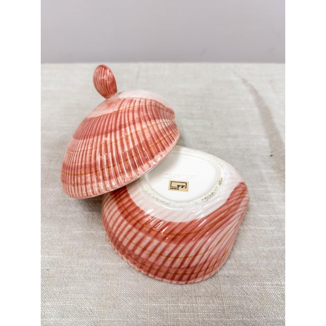 Late 20th Century Fitz & Floyd Shell Trinket Dish Coastal Decor Vintage Hollywood Regency Vessel For Sale - Image 5 of 7