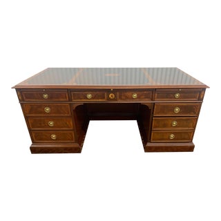 1980s Georgian Style Inlaid Mahogany Pedestal Desk by Hekman For Sale