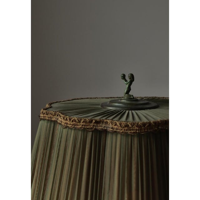 Swedish Art Deco Table Lamp in Green Patinated Bronze with Pleated Shade, 1930s For Sale - Image 4 of 18