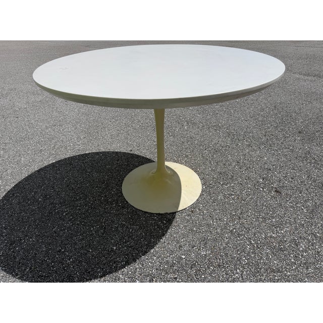 Vintage Tulip Chairs and Dining Table in the Style of Eero Saarinen, 1970s, Set of Acrylic Top For Sale - Image 14 of 17