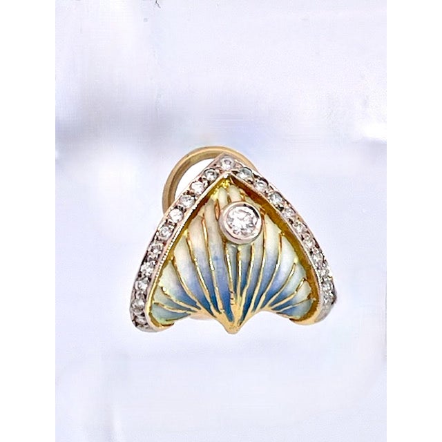 These Masriera earrings are just lovely and delightful. They are plique a jour the specialty of the firm Masriera. These...