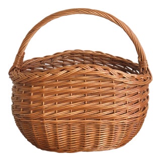 Rustic Mid-20th Century Market Basket For Sale