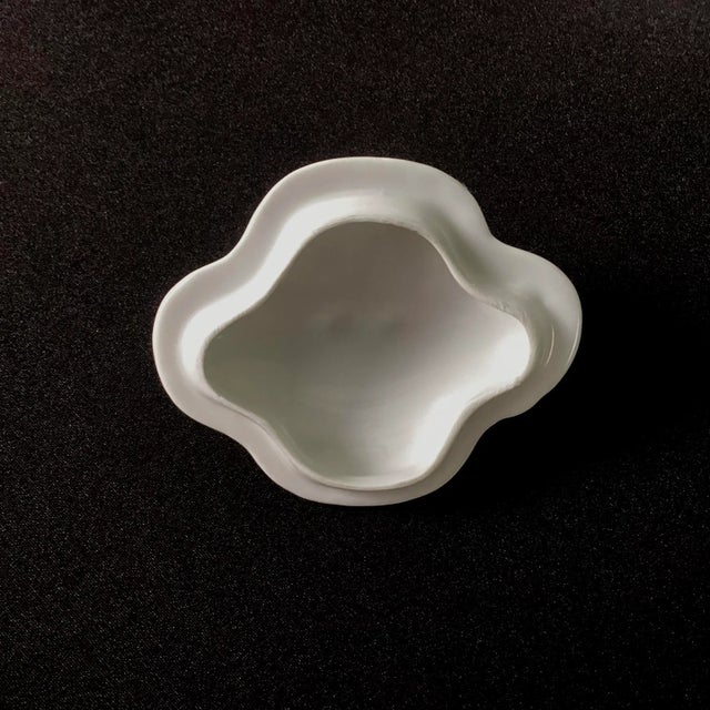 Late 19th Century Zea Scherzer z.s. & Co. Porcelain Creamer and Sugar Set- 2 Pieces For Sale - Image 4 of 9