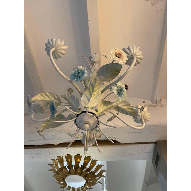 Metal Spanish Floral Chandelier in Hand-Paint Tole Metal, 1970s For Sale - Image 7 of 8