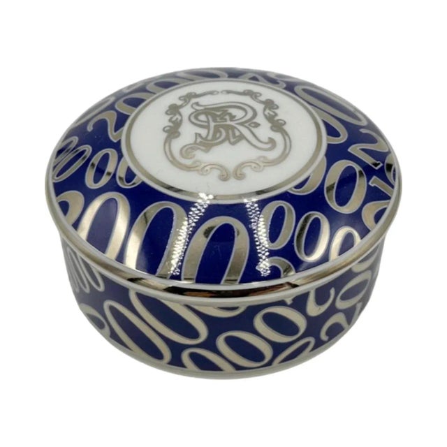 Ceramic Vintage St. Regis Hotel Tiffany & Co. Millennium Porcelain Covered Trinket Dish Box For Sale - Image 7 of 12