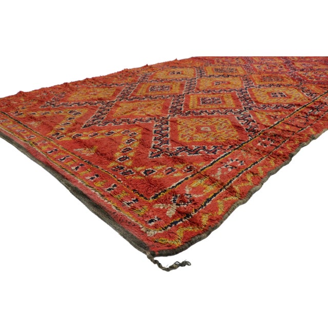 Vintage Berber Red Beni M'Guild Moroccan Rug - 05'09 X 10'07