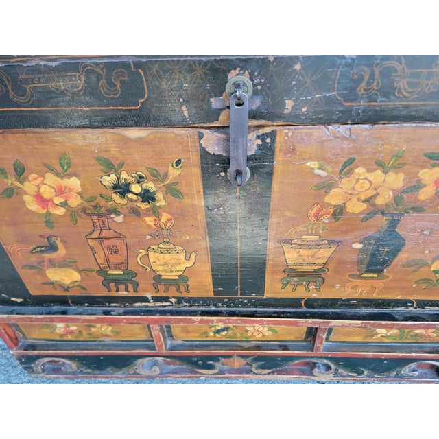 Wood Antique Painted Chinese Trunk 19th Century For Sale - Image 7 of 17