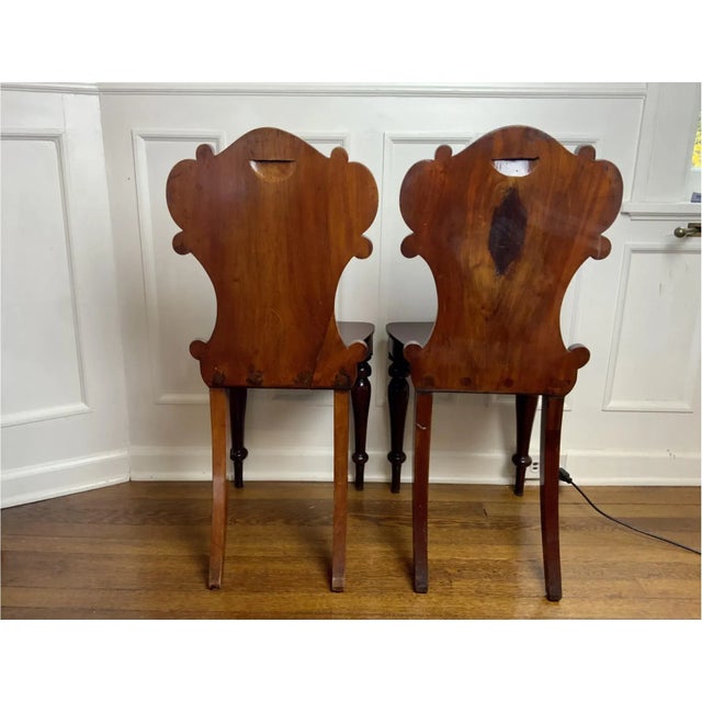 19th Century Vintage William IV English Mahogany Hall Chairs With Armorial Crest - a Pair For Sale - Image 4 of 12