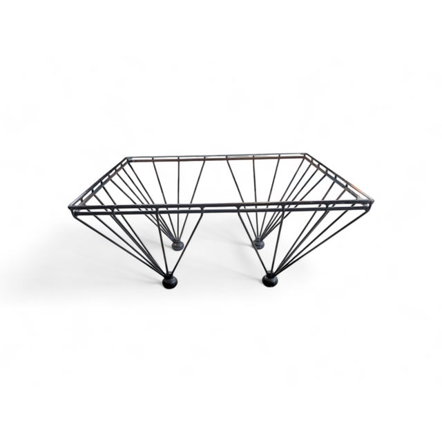 Vintage coffee table in wrought iron and glass from the 80s. Excellent general conditions! Dimensions 80 x 80 x 36 cm...