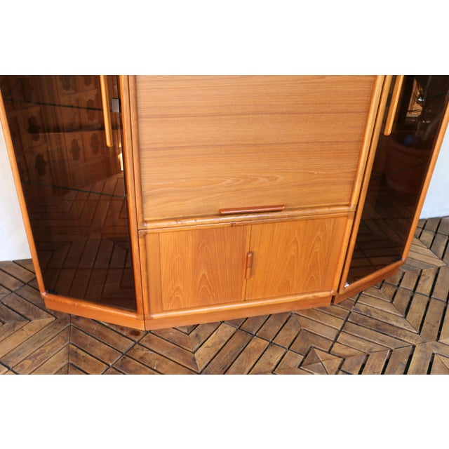 Mid-Century Modern Danish Modern Teak 5-Piece Entertainment / Wall Unit — 1970s For Sale - Image 3 of 18
