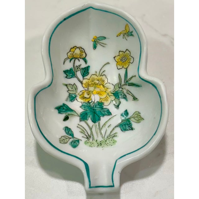 Green Qing Inspired Flowers and Insects Chinoiserie Leaf Shaped Trinket Dish For Sale - Image 8 of 8
