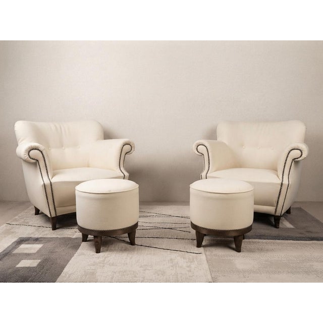 Vintage Lounge Chairs and Ottomans in Cream, 1940s, Set of 4 For Sale - Image 4 of 4