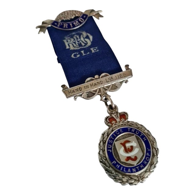 Vintage Sterling Silver Masonic Presentation Medallion from Cashmore & Co, 1927 For Sale
