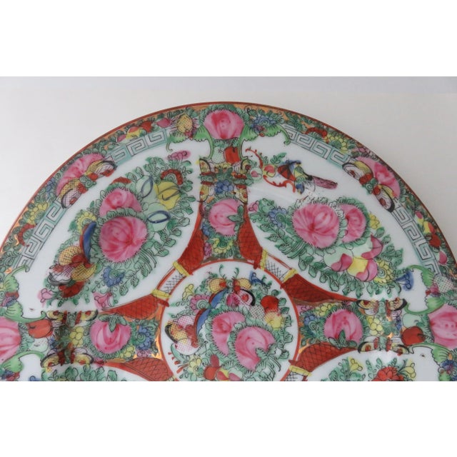 Japanese Vintage Rose Medallion Japanese Porcelain Dish Decorated in Hong Kong For Sale - Image 3 of 6