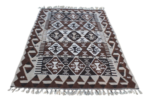 1980s Bohemian Style Handwoven Oushak Authentic Vintage Turkish Kilim Rug 4x6 Ft