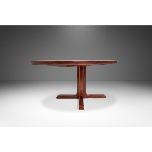 Skovby Møbelfabrik A/S Mid-Century Danish Modern Dining Table W/ Pedestal Base in Rosewood by Skovby Møbelfabrik, Denmark, C. 1970s For Sale - Image 4 of 18