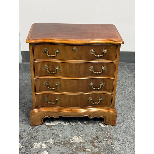 Chippendale Lexington Furniture Traditional Four-Drawer Chest For Sale - Image 3 of 12