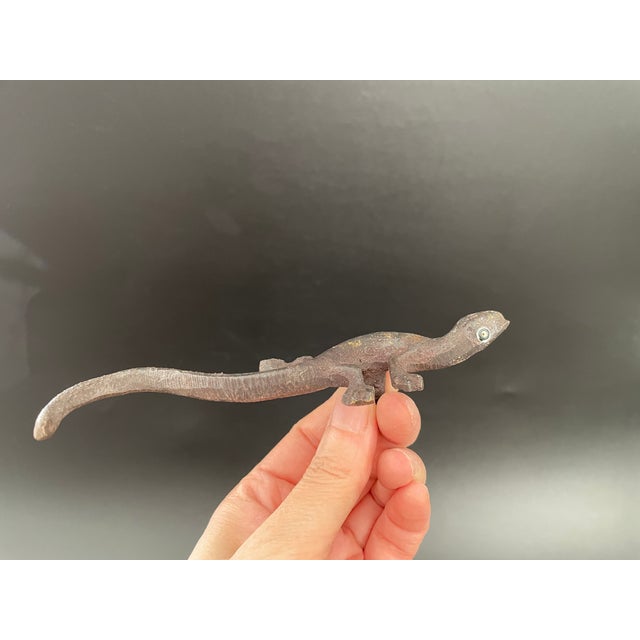 Mixed Lot of 2 Large Vintage Rustic Brass Lizard Cabinet Knobs Drawer Pulls For Sale - Image 14 of 15