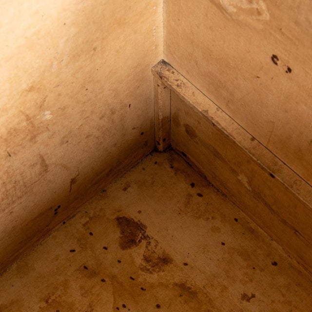 Brown Antique 20th Century Malle Haute Trunk in Orange Vuittonite Canvas from Louis Vuitton, France, 1900s For Sale - Image 8 of 18