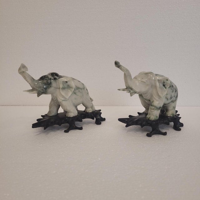 1980s Vintage French Elephant Paperweights in Veined Marble, 1980s, Set of 2 For Sale - Image 5 of 18
