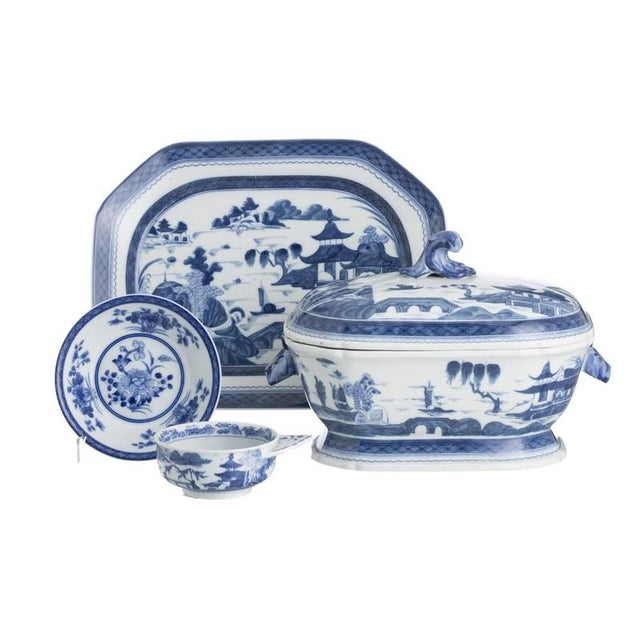 Porcelain Pieces from Vista Alegre, Set of 3 For Sale - Image 6 of 6
