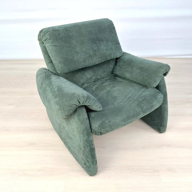 Vico Magistretti Style Sculptural Italian Modern Lounge Chair and Ottoman For Sale - Image 11 of 12