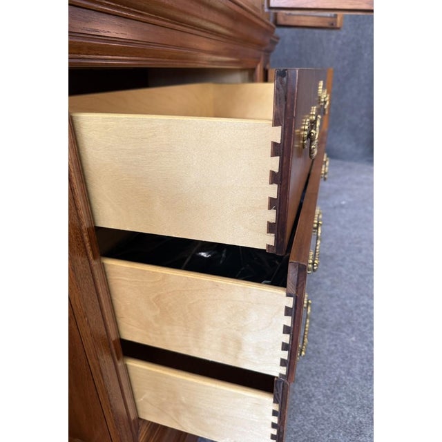 Late 20th Century Thomasville Burled Walnut China Cabinet For Sale - Image 16 of 17