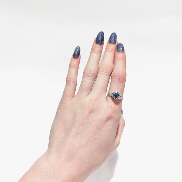 Star Sapphire Cabochon & 14k White Gold Art Deco Style Filigree Ring For Sale - Image 11 of 11