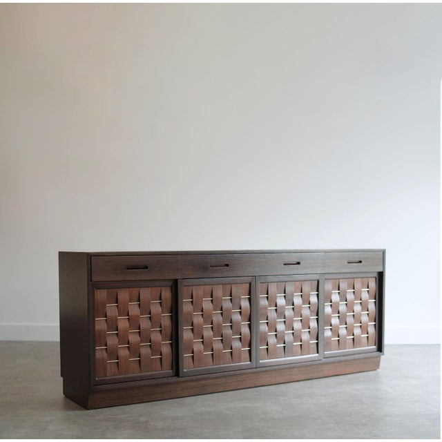 Basket Weave Credenza by Edward Wormley in Mahogany, C. 1960s For Sale In New York - Image 6 of 11