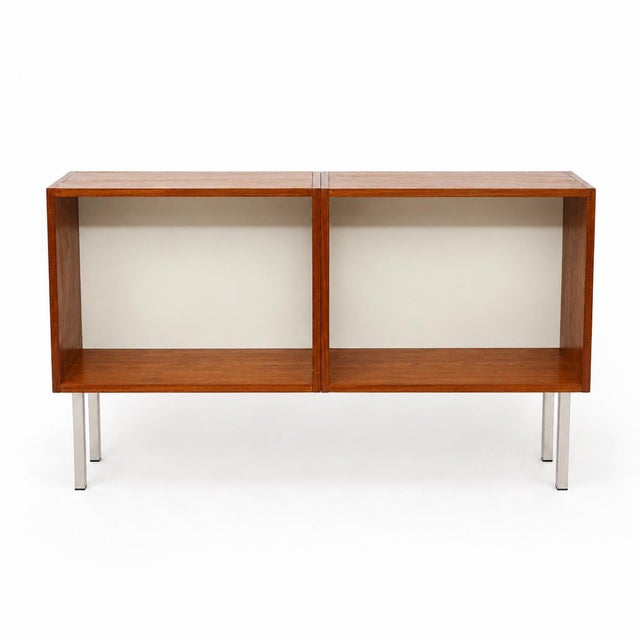 Vintage Open Bookcase / Sideboard from the 1960s This stylish open vintage bookcase from the 1960s is a beautiful example...