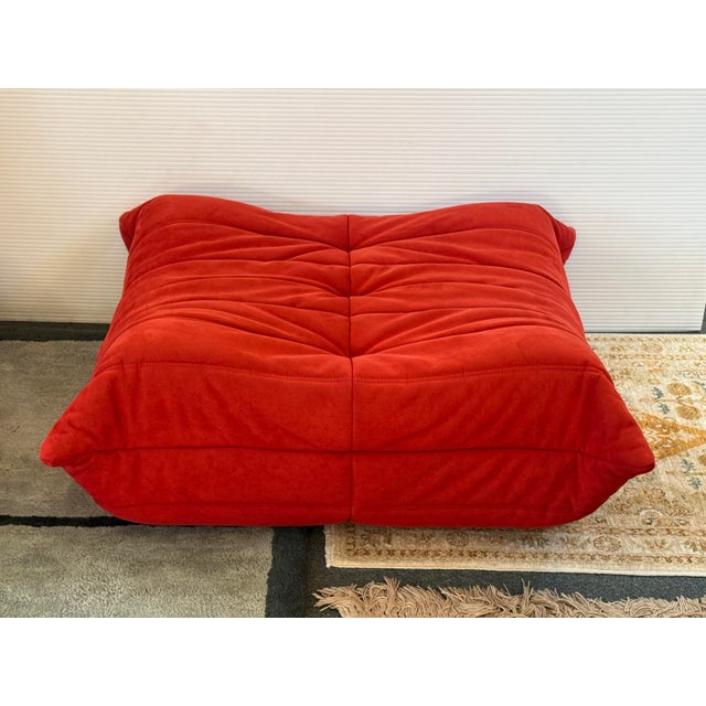 Textile Michel Ducaroy for Ligne Roset Togo Ottoman, Alcantara Goya Red For Sale - Image 7 of 12