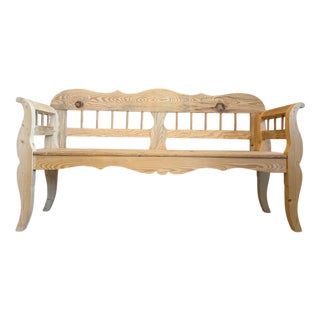 Provincial Country-Style Bench in Softwood For Sale