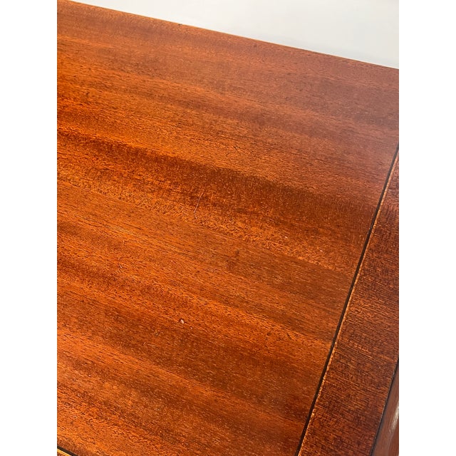 Vintage White Furniture Co. Chippendale Style Inlaid Mahogany 4-Drawer Nightstand / Bachelor Chest For Sale - Image 15 of 17