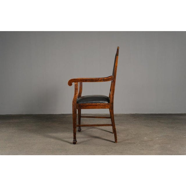 Art Nouveau Armchair in Oak and Leather For Sale - Image 4 of 17