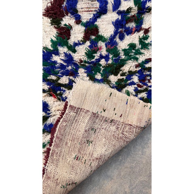1990s Moroccan Boho Azilal Rug - 5.4 X 2.4 Ft For Sale - Image 4 of 10