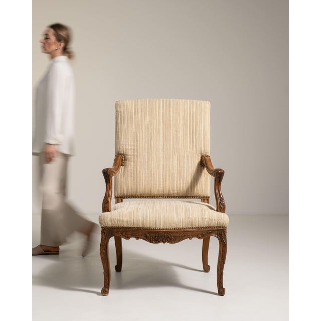 Wood Louis XV Oak Throne Chair, Rococo Style, France, 19th Century For Sale - Image 7 of 13