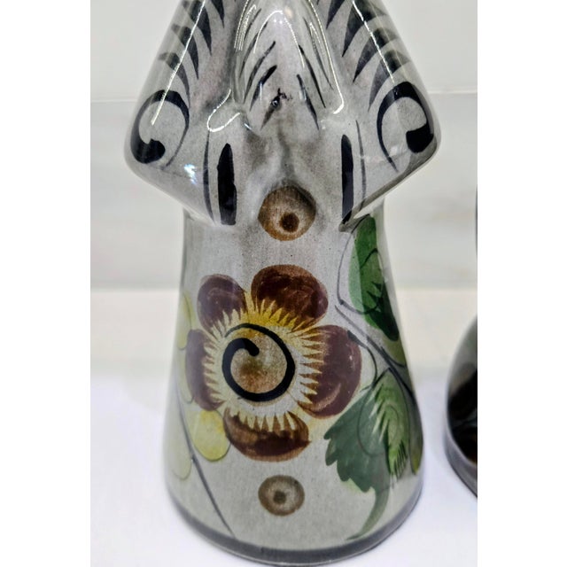 Vintage Tonalá Angel Figurine Pair – Mexican Folk Art Pottery Candlestick & Praying Angel, Hand Painted Floral For Sale - Image 9 of 13