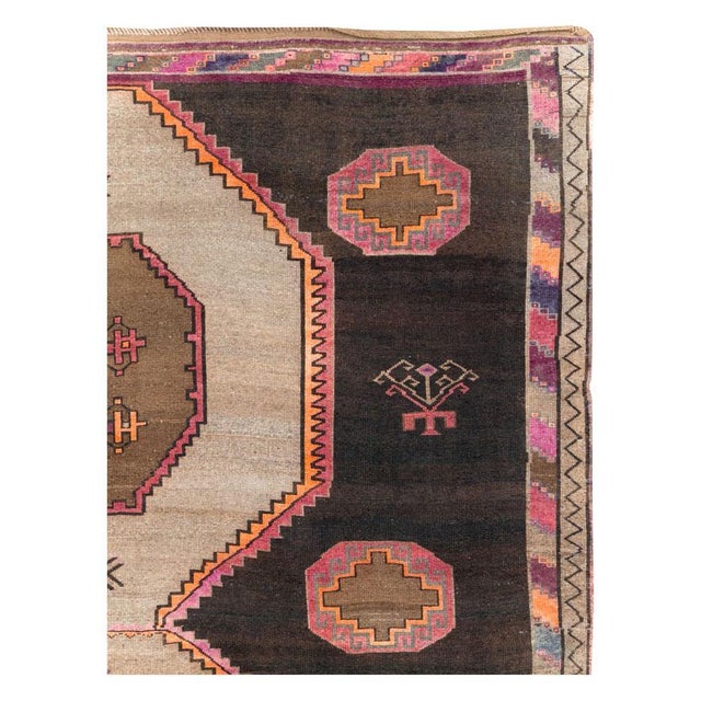 Galerie Shabab Collection Mid-20th Century Handmade Turkish Anatolian Room Size Carpet For Sale - Image 4 of 10