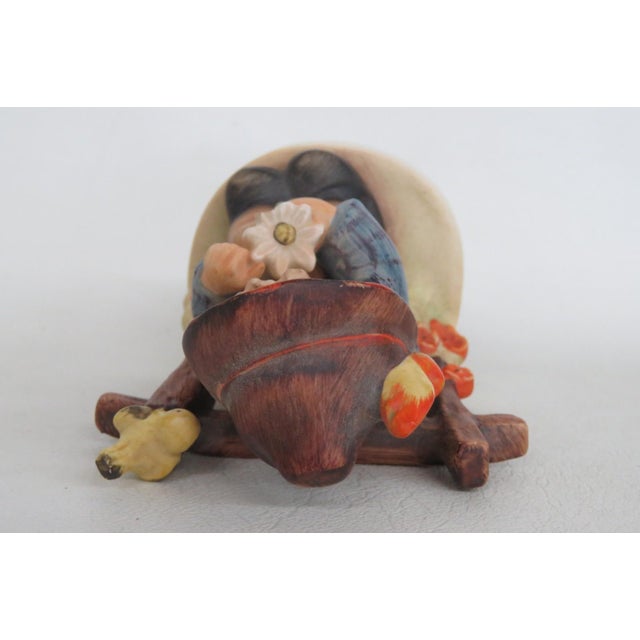 Hummel Goebel She Loves Me She Loves Me Not Mold No 174 Ceramic Figurine 5180b For Sale - Image 11 of 14