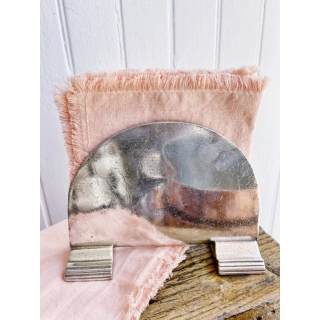 A beautiful vintage circa 1947 heavy silver plated napkin holder from the New Haven Railroad! Pictured with 5.5” square...