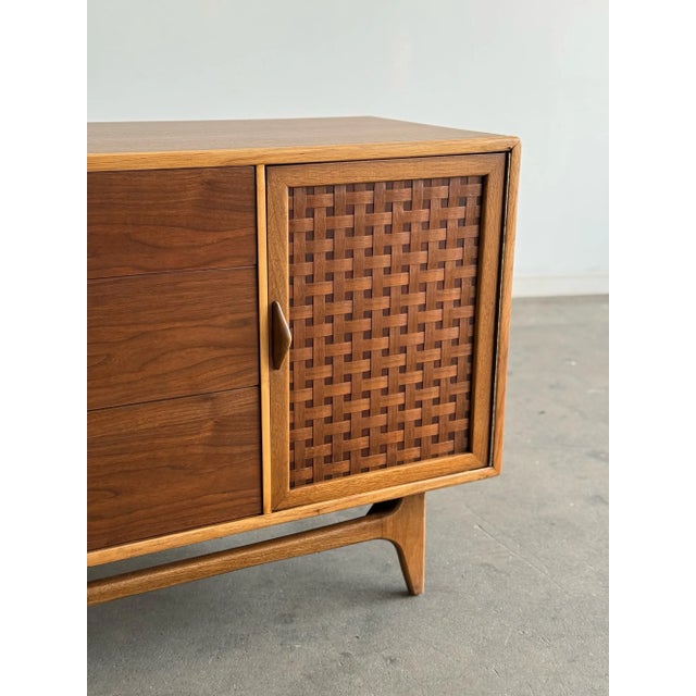 1960s Lane Perception Credenza For Sale - Image 4 of 12