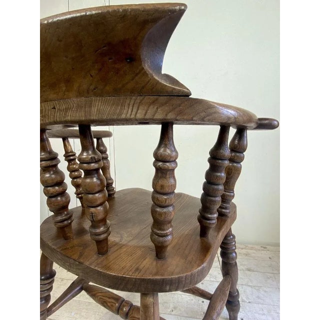 Antique English Elm Wood Windsor Captains Chair, 1900s For Sale - Image 6 of 17