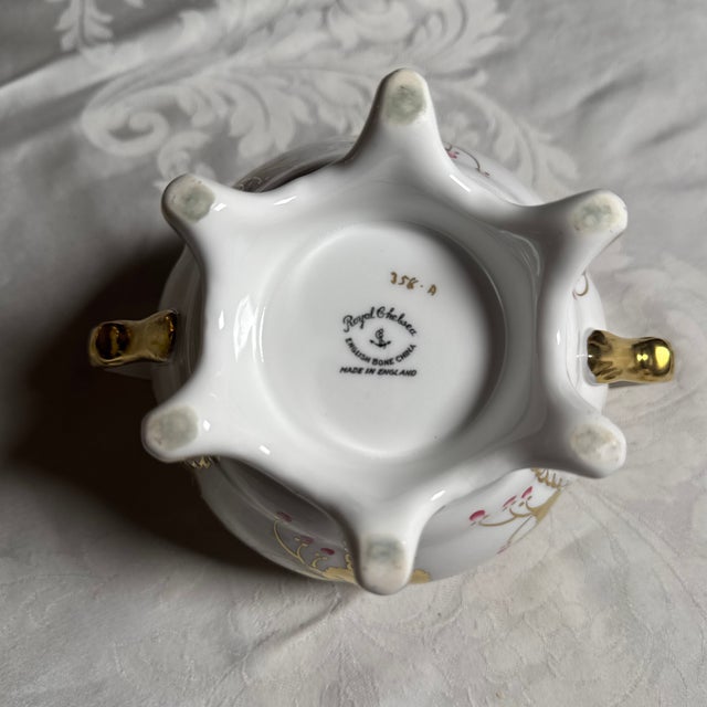 1900s Royal Chelsea Gold Ivy Covered Sugar Bowl For Sale - Image 4 of 6