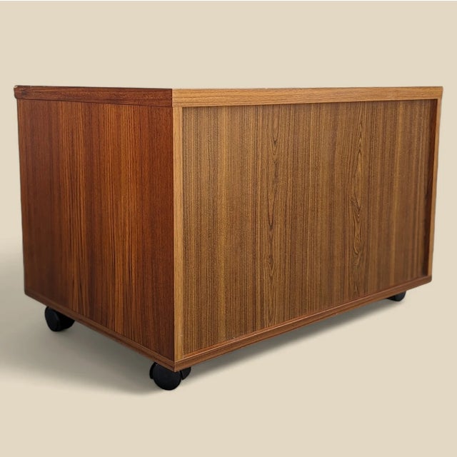 1970s Vintage Mid-Century Teak Rolling Media Cabinet Danish Modern Side Table , 1970s For Sale - Image 5 of 10