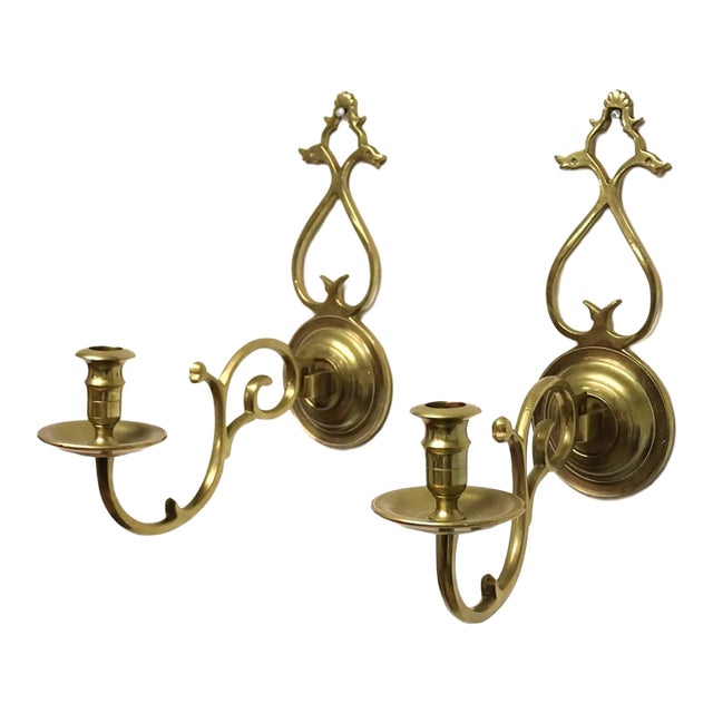 1980s Virginia Metalcrafters Colonial Williamsburg Cw 16-3 Solid Brass Candle Wall Sconces – Pair For Sale