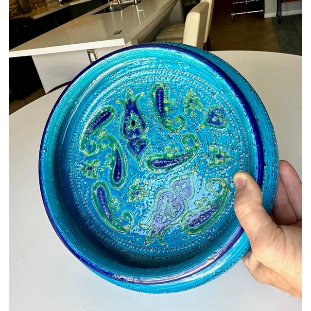 Large Italian earthenware ceramic paisley pattern turquoise (rimini blue) bowl by Aldo Londi for Bitossi factory.