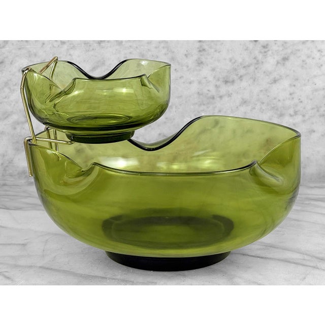 Glass Mid 20th Century Mid-Century Avocado Green Pinched Glass Chip & Dip Serving Bowls For Sale - Image 7 of 10