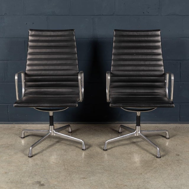 20th Century EA117 Chairs in Black Leather by Charles & Ray Eames for Vitra, 1950s, Set of 2 For Sale - Image 3 of 18