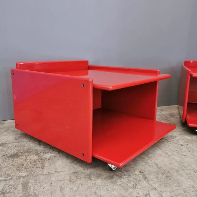 Bedside Tables in Rosso Lacqued Wood by Kazuhide Takahama, 1970s, Set of 2 For Sale - Image 4 of 11