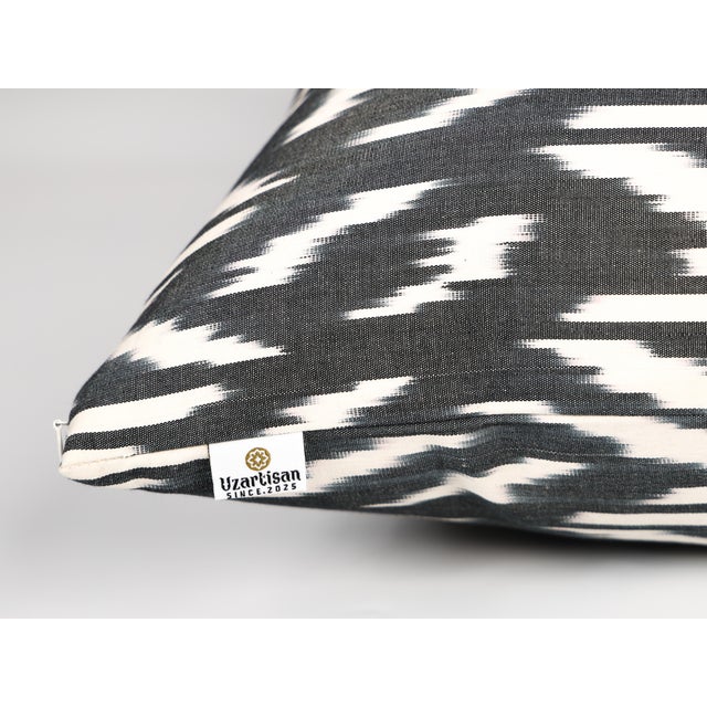 Black and White Ikat Pillow Cover For Sale In Philadelphia - Image 6 of 6